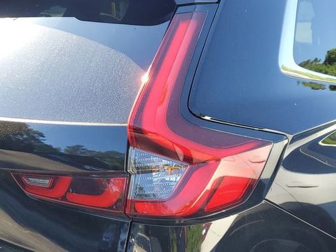 Used 2025 Honda CR-V LX image 6