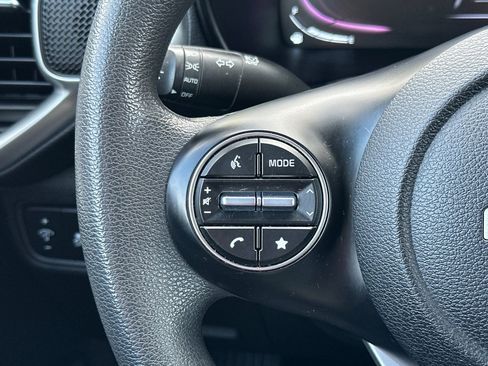 Certified 2023 Kia Soul LX image 25