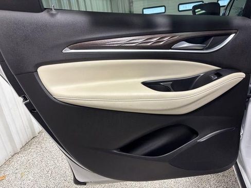 Used 2022 Buick Enclave Avenir w/ Trailering Package, 5000 lbs. image 26