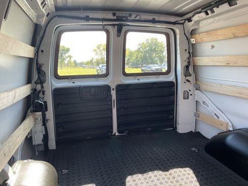 Used 2024 Chevrolet Express 2500 w/ Driver Convenience Package image 23