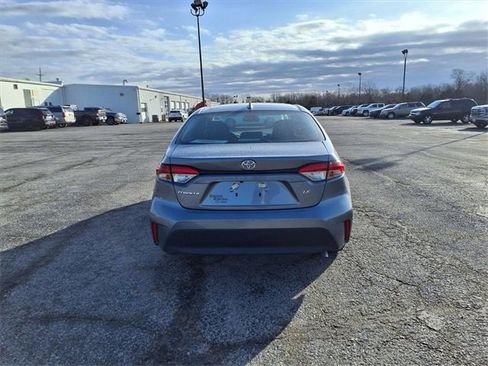 Used 2025 Toyota Corolla LE image 23