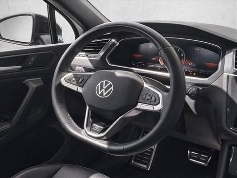 Used 2023 Volkswagen Tiguan SE R-Line FWD image 28