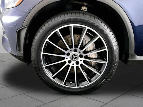 Used 2023 Mercedes-Benz GLC 300 4MATIC Coupe image 11