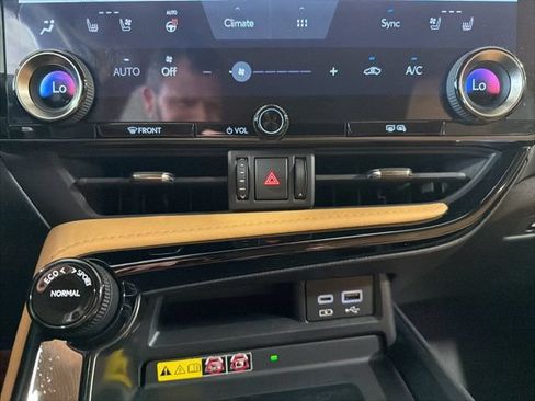 Used 2023 Lexus NX 350 AWD image 20