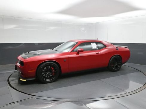 Used 2016 Dodge Challenger SRT Hellcat RWD image 27