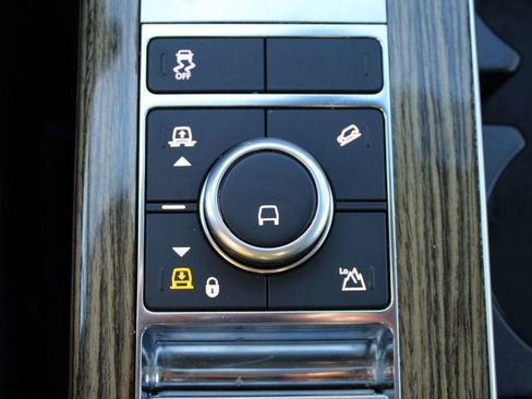 Used 2019 Land Rover Range Rover Supercharged image 23