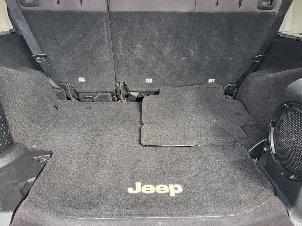 Used 2014 Jeep Wrangler Unlimited Sport w/ Quick Order Package 23S AWD/4WD image 34