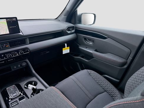 New 2026 Honda Pilot Sport image 19