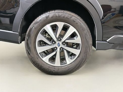 Used 2023 Subaru Outback Premium AWD/4WD image 33