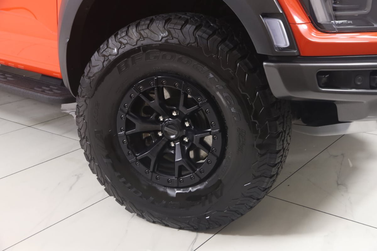 Used 2023 Ford F150 Raptor w/ Raptor 37 Performance Package AWD/4WD image 17