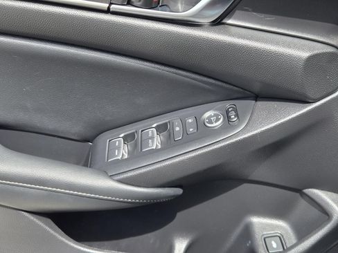 Used 2022 Honda Accord Sport image 21