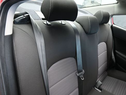 Used 2017 Kia Forte S image 34