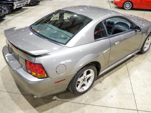 Used 2001 Ford Mustang Cobra image 17