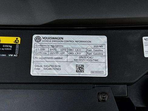 Used 2025 Volkswagen Atlas Cross Sport SE image 21