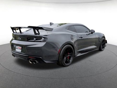 Used 2018 Chevrolet Camaro ZL1 RWD image 5