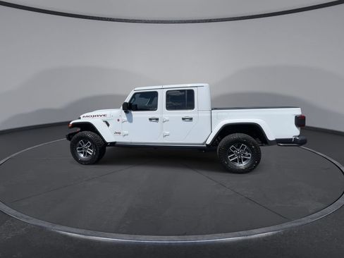 Used 2024 Jeep Gladiator Mojave AWD/4WD image 6