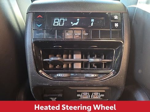 Used 2021 Jeep Grand Cherokee L Laredo image 18