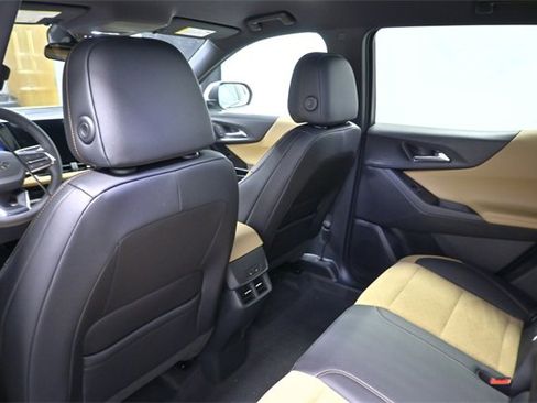 New 2026 Chevrolet Equinox ACTIV w/ Convenience Package III image 14