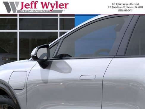 Used 2024 Chevrolet Equinox EV RS image 12