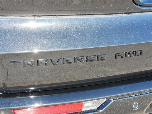 New 2026 Chevrolet Traverse RS w/ LPO, Floor Liner Package image 11
