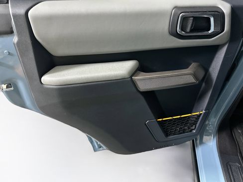 Used 2023 Ford Bronco Badlands image 27