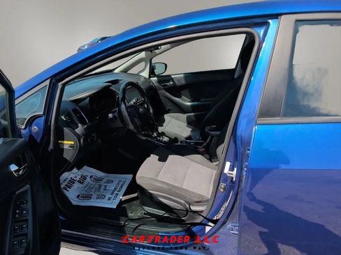 Used 2018 Kia Forte S FWD image 18