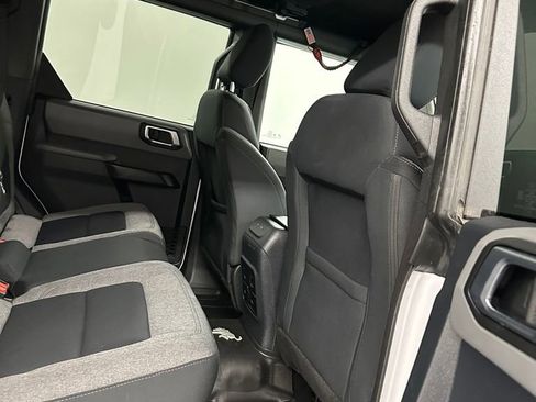 Used 2023 Ford Bronco Big Bend w/ Sasquatch Package AWD/4WD image 32