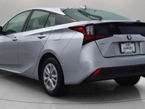 Used 2022 Toyota Prius LE FWD image 13