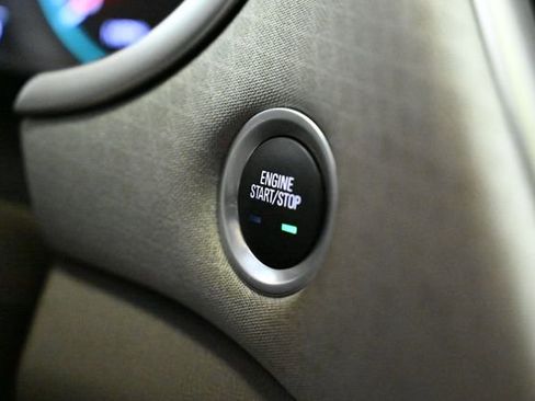 Used 2024 Chevrolet Malibu LT image 37