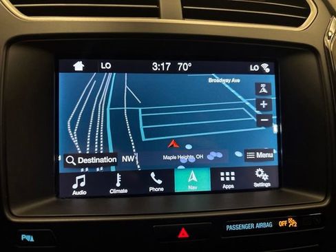 Used 2019 Ford Explorer XLT w/ Equipment Group 201A AWD/4WD image 18