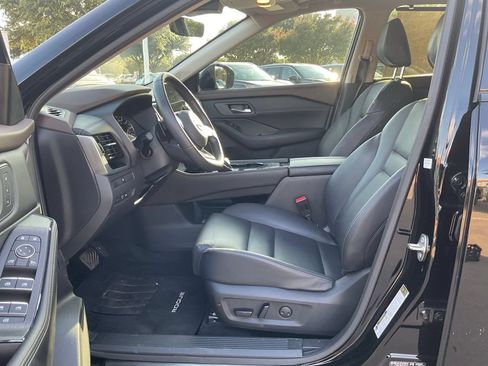 Certified 2023 Nissan Rogue SL w/ SL Premium Package FWD image 8
