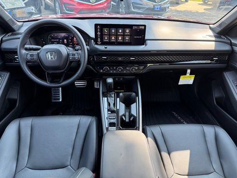 Used 2025 Honda Accord Sport image 15
