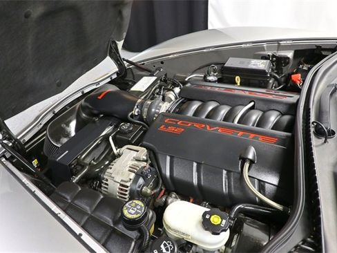 Used 2006 Chevrolet Corvette Base w/ Preferred Equipment Group image 27