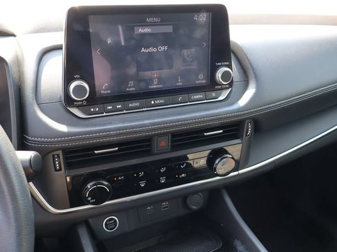 Used 2021 Nissan Rogue S FWD image 6