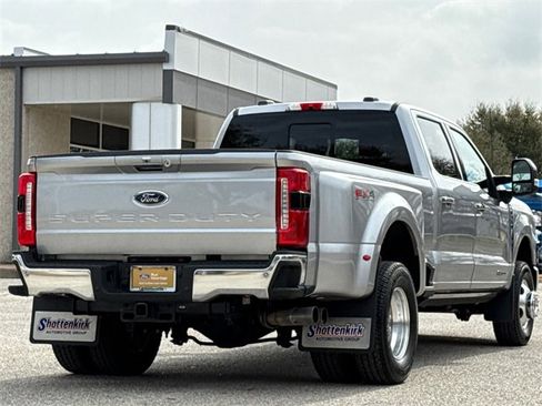 Used 2024 Ford F350 Lariat w/ Lariat Ultimate Package image 9
