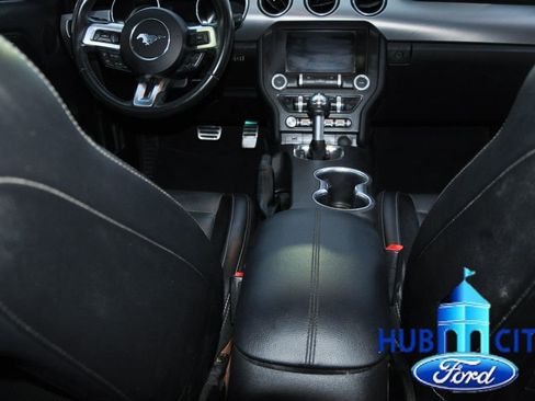 Used 2020 Ford Mustang Premium image 17