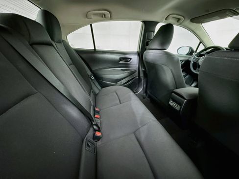 Used 2025 Toyota Corolla LE FWD image 44
