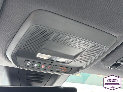 Used 2026 Chevrolet Equinox EV LT w/ Convenience Package II FWD image 21
