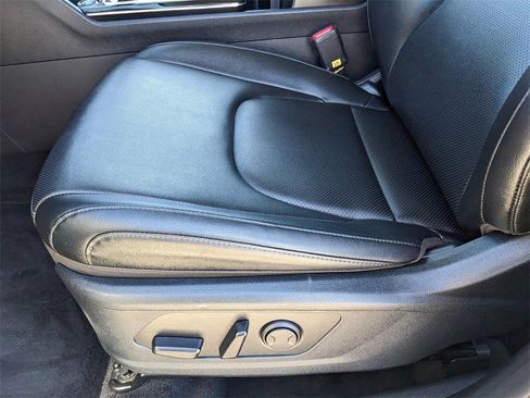 Certified 2025 Kia Sportage SX image 23