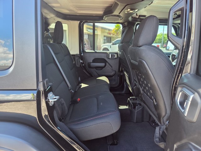 Used 2021 Jeep Wrangler Unlimited Rubicon AWD/4WD image 14
