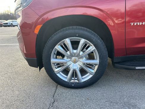 Certified 2024 Chevrolet Tahoe High Country AWD/4WD image 8
