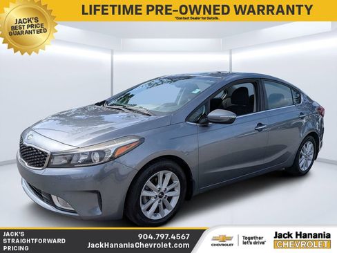 Used 2017 Kia Forte S w/ S Technology Package FWD image 7