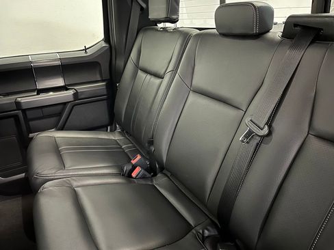 Used 2019 Ford F150 XLT w/ Equipment Group 302A Luxury AWD/4WD image 15