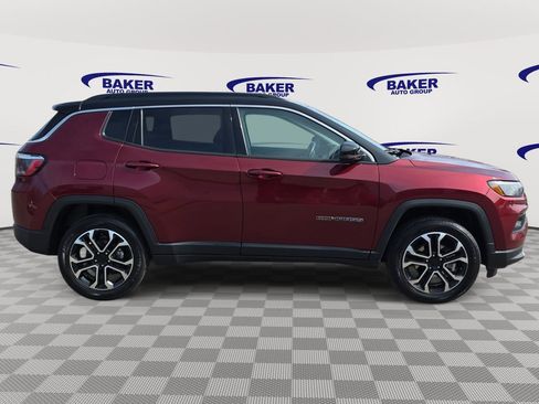 Used 2022 Jeep Compass Limited image 4