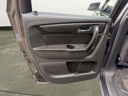 Used 2017 Chevrolet Traverse LT w/ Style and Technology Package AWD/4WD image 26