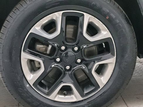 Used 2018 Jeep Compass Limited w/ Navigation Group FWD image 31
