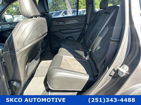 Used 2024 Jeep Grand Cherokee Altitude image 14