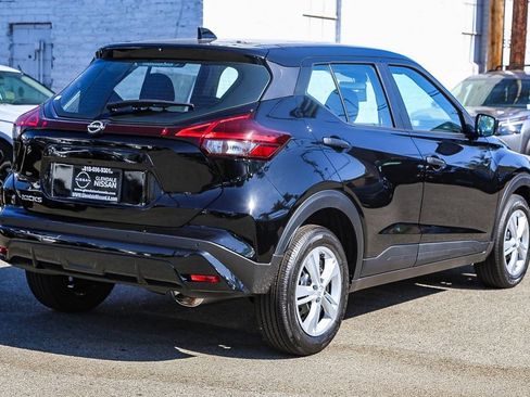 New 2025 Nissan Kicks Play S w/ Interior Electronics Package FWD image 6