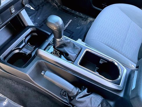 Certified 2019 Toyota Tacoma SR5 image 14