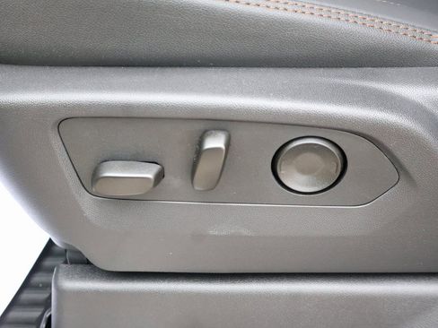 New 2026 GMC Sierra 1500 AT4 w/ AT4 Premium Package image 16